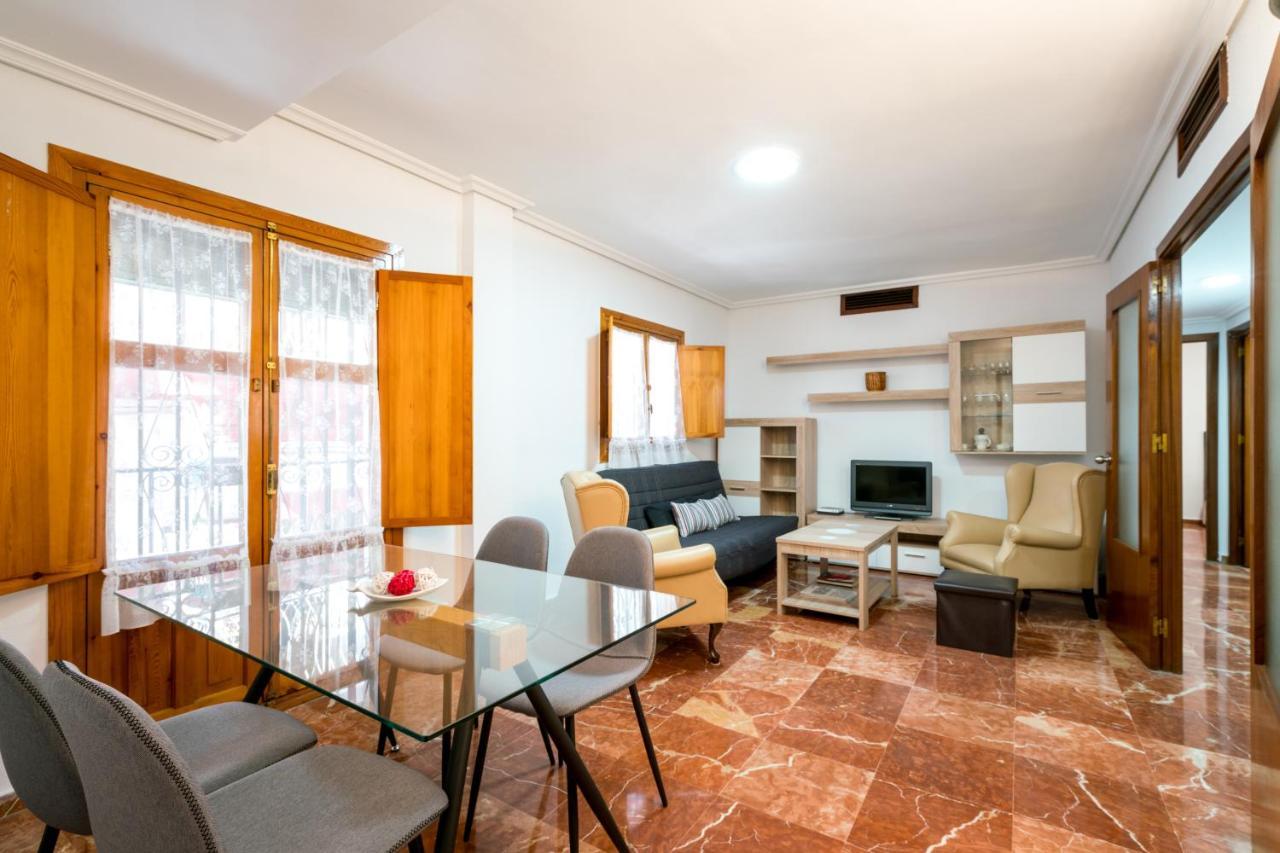 Ferienwohnung Holi-Rent Estrella Sevilla Exterior foto