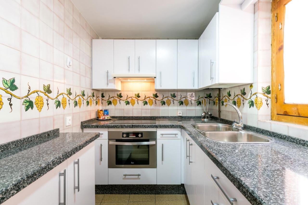 Ferienwohnung Holi-Rent Estrella Sevilla Exterior foto