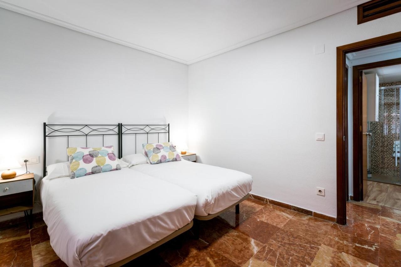 Ferienwohnung Holi-Rent Estrella Sevilla Exterior foto