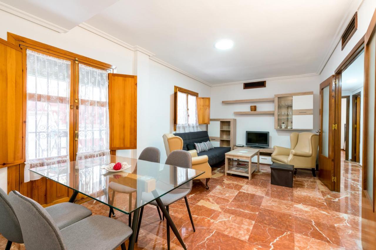 Ferienwohnung Holi-Rent Estrella Sevilla Exterior foto