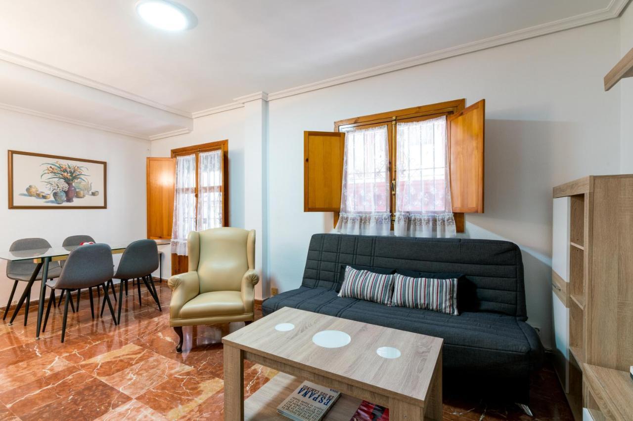 Ferienwohnung Holi-Rent Estrella Sevilla Exterior foto