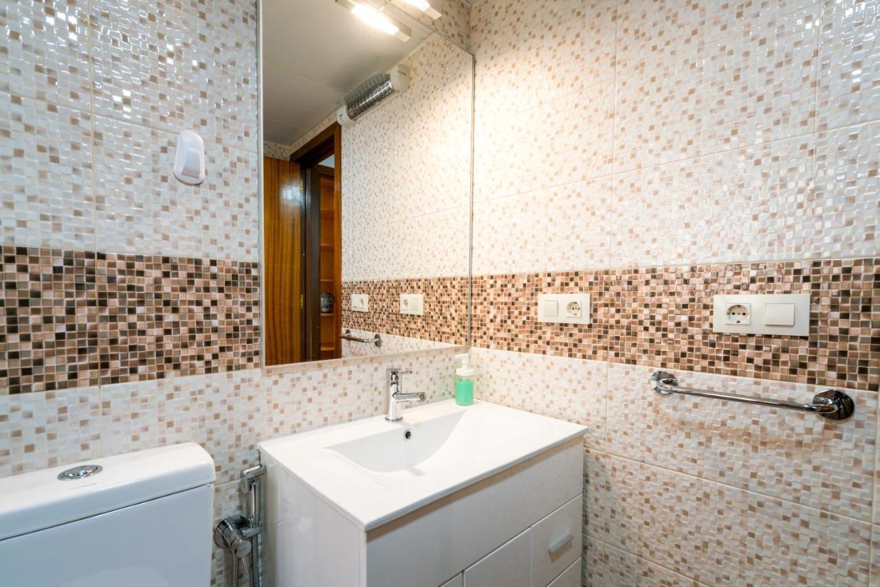 Ferienwohnung Holi-Rent Estrella Sevilla Exterior foto